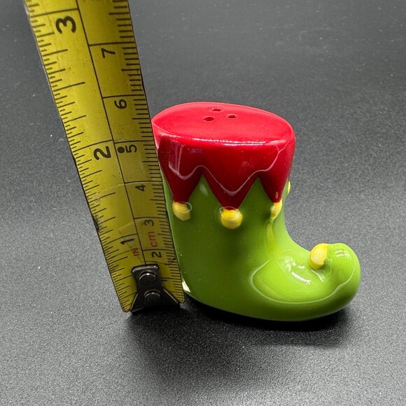 Christmas Elf Shoes Salt and Pepper Novelty Shakers Small Green and Red Hallmark - Picture 7 of 7